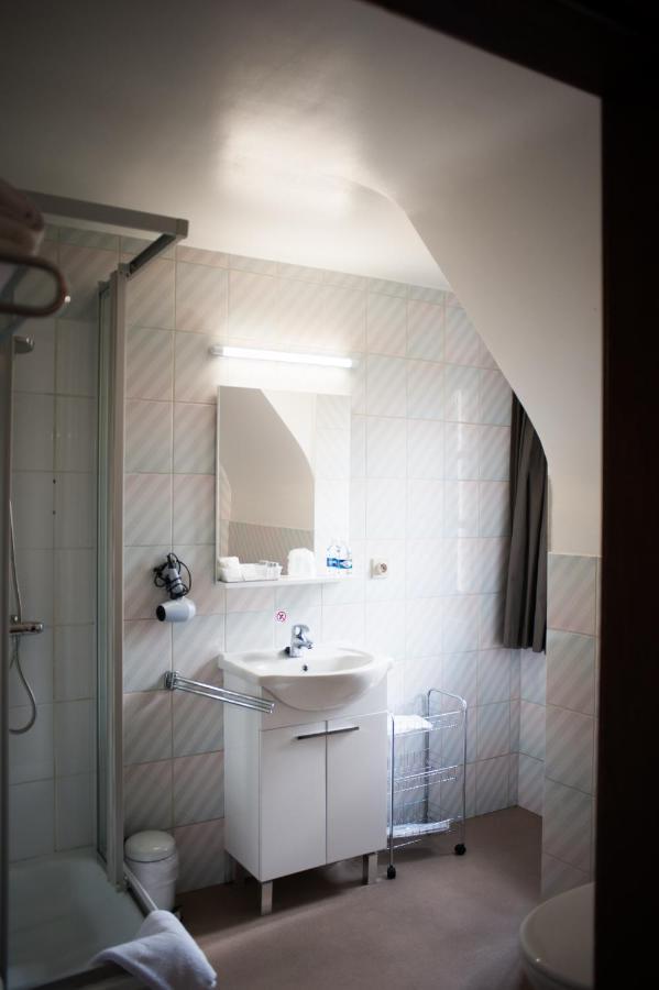 Jfk Hotel Zelzate - Gent Экстерьер фото